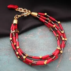 Стильный браслет из красного коралла