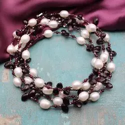 Сотуар с жемчугом и гранатами