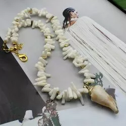 Ожерелье с кораллом