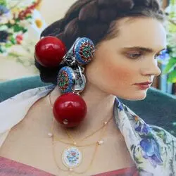 Серьги с красными кораллами