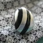 Серебряное кольцо с черной эмалью