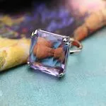 Стильные кольца с крупными кристаллами