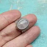 Перстень с розовым кварцем