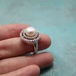 Кольцо с жемчугом
